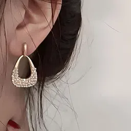 AGARWALPRODUCT Gold-Plated Pearls Beaded Geometric Drop Earrings image 4