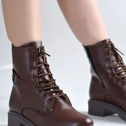 Shoetopia Women Block Heeled Boots image 3