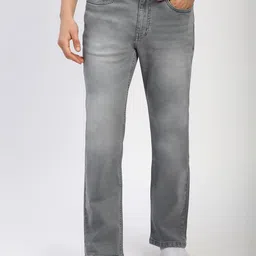 Beyoung Men Relaxed Fit Mildly Distressed Heavy Fade Jeans-image-43