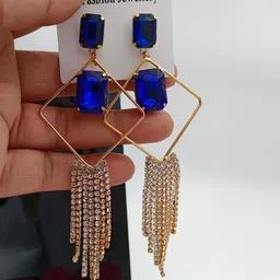 MUNMUN'S Geometric Drop Earrings image 3