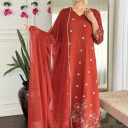 DIVASTRI Embroidered V-Neck Thread Work Straight Kurta With Palazzos & Dupatta image 1