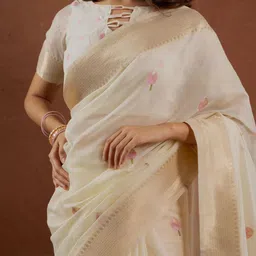 Dori Floral Zari Banarasi Saree image 4
