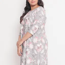 Amydus Women Plus Size Grey Printed Fit and Flare Dress image 3