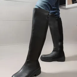 Carlton London Women Block-Heeled Winter Boots image 4