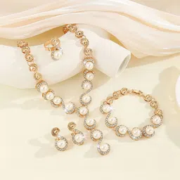Shining Diva Fashion Gold-Plated Pearls Jewellery Set image 4