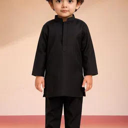 VASTRAMAY Kids Boys Silk Blend Embroidered Thread Work Kurta With Pyjamas image 2