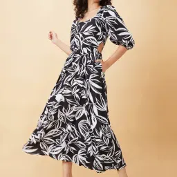 Globus Black & White Printed Maxi Dress image 4