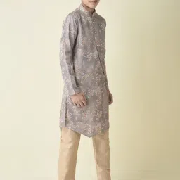 TABARD Kids Grey & Beige Floral Print Full Sleeves Kurta with Churidar image 3