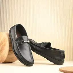 Overdrive Men Colourblocked Leather Loafers-picture-7