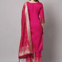 VredeVogel Women Woven Design Kurta with Trousers & Dupatta image 2