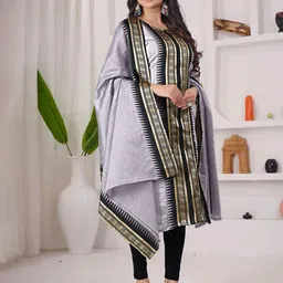Vastukala Women Woven Design Kurta image 5