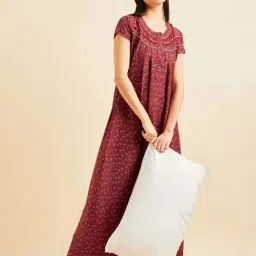 Sweet Dreams Red Printed Nighty-picture-21