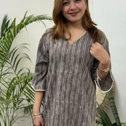 SHRIYANI Print Cotton Top-picture-19