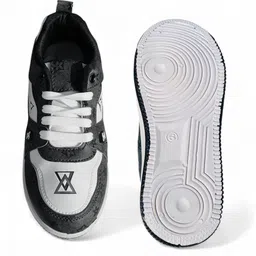 FABBMATE Boys Colourblocked Sneakers image 2