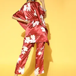 PANIT Women Maroon & White Floral Printed Kaftan Kurta with Trousers image 4