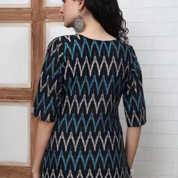 SZN Ethnic Motifs Printed V-Neck Kurti image 4