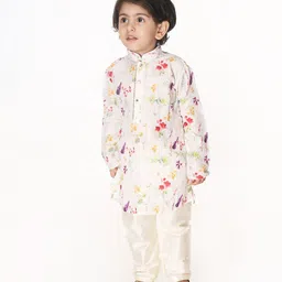 Vastramay Full Sleeves Floral Printed Kurta Pyjama Set - Cream-picture-11