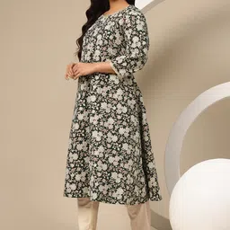Sztori Plus Size Floral Printed Gotta Patti Detail A-Line Kurta image 5