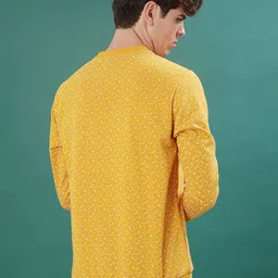 V-Mart Men Printed Sweatshirt image 2