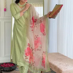 CANIZZARO Women Ethnic Motifs Regular Thread Work Kurta with Patiala & With Dupatta image 5