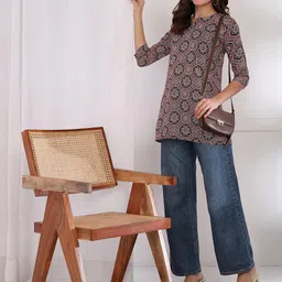 Moda Rapido Women Polyester Straight Kurtis image 2