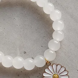 Rodya Unisex White Crystal Beads With Daisy Charm Bracelet-picture-40