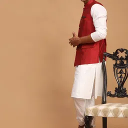 VASTRAMAY Men Kurta & Pyjama With Printed Nehru Jacket image 4