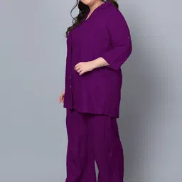 Indietoga Plus Size Roll-Up Sleeves Longline Shirt With Trousers image 5