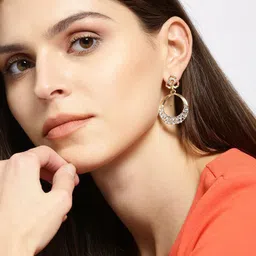 DressBerry Gold-Plated Contemporary Drop Earrings image 2