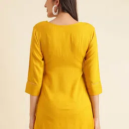 Sangria Floral Embroidered Kurti image 4