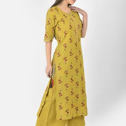 Pistaa Women Yellow Floral Printed Pure Cotton Kurta with Palazzos image 4