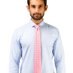 PELUCHE Men Pink Checked Broad Tie image 3