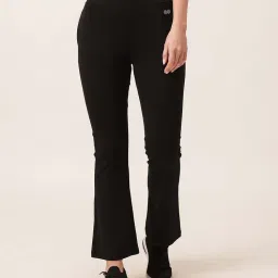 Clovia Black Comfort Fit High-Waist Flared Yoga Sweatpants-picture-11