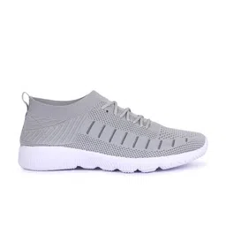 SPRENGE Men Textured Lightweight Sneakers image 3
