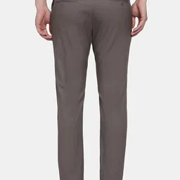 Blackberrys TechPro Men Phoenix Fit Slim Fit Low-Rise Easy Wash Trousers image 4