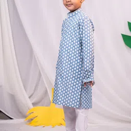 VASTRAMAY Boys Floral Printed Regular Pure Cotton Kurta with Trousers image 3