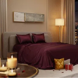 Stoa Paris Burgundy King Satin Bedsheet with 2 Pillow Covers-picture-12