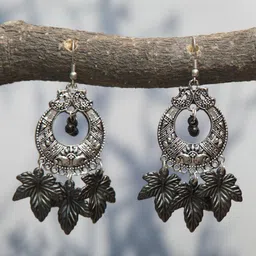 Creative Frogs Contemporary Drop Earrings-image-80