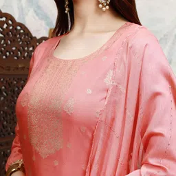 Vishudh Floral Printed Round Neck Straight Kurta with Trousers & Dupatta image 2