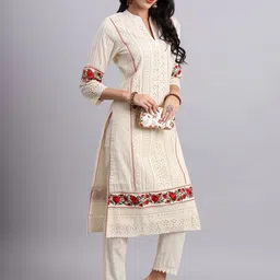 PJ KURTI Women Floral Embroidered Regular Thread Work Pure Cotton Kurta with Trousers image 4