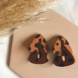 VMA PLAY FASHION Geometric Shaped Drop Earrings image 1