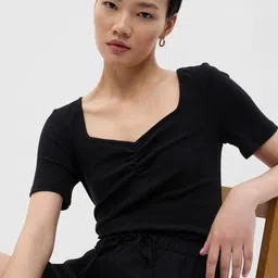 GAP Solid Slim Fit V Neck Regular Tops image 4