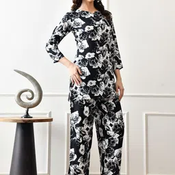 HARIKS Printed Round Neck Tunic & Trousers Co-Ords image 2