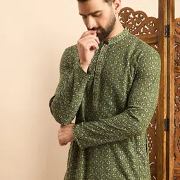 SWAGGINDIA Ethnic Motifs Embroidered Thread Work Mandarin Collar Straight Kurta-image-45