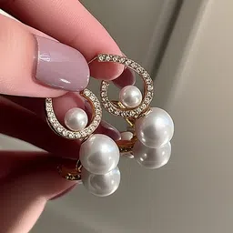 DressBerry Geometric Drop Earrings image 2