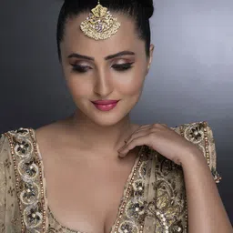 Sukkhi Gold-Plated White Kundan-Studded & Pearl Beaded Maang Tikka image 4