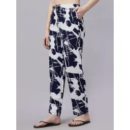 SOIE Supersoft Rayon Printed Pyjamas with Pockets image 4