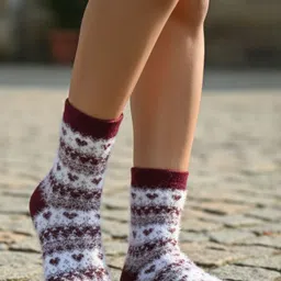 Cdeck Women Patterned Pure Wool Socks image 4