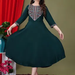 FebQ Embroidered Fit & Flare Midi Dress-picture-10