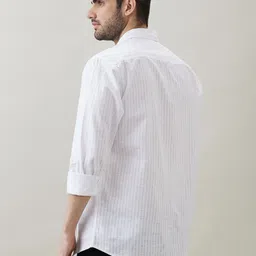 SNX Men Textured Spread Collar Pure Cotton Casual Shirt image 2